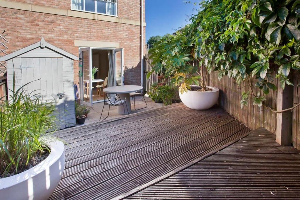 Walking Distance To Racecourse And City Centre 요크 외부 사진